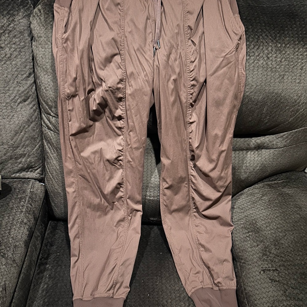 Lululemon brown dance joggers